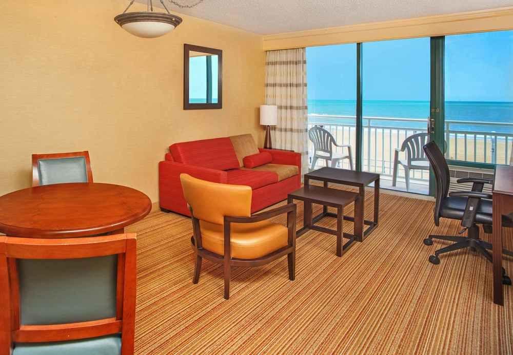 Courtyard Virginia Beach Oceanfront/South Екстериор снимка
