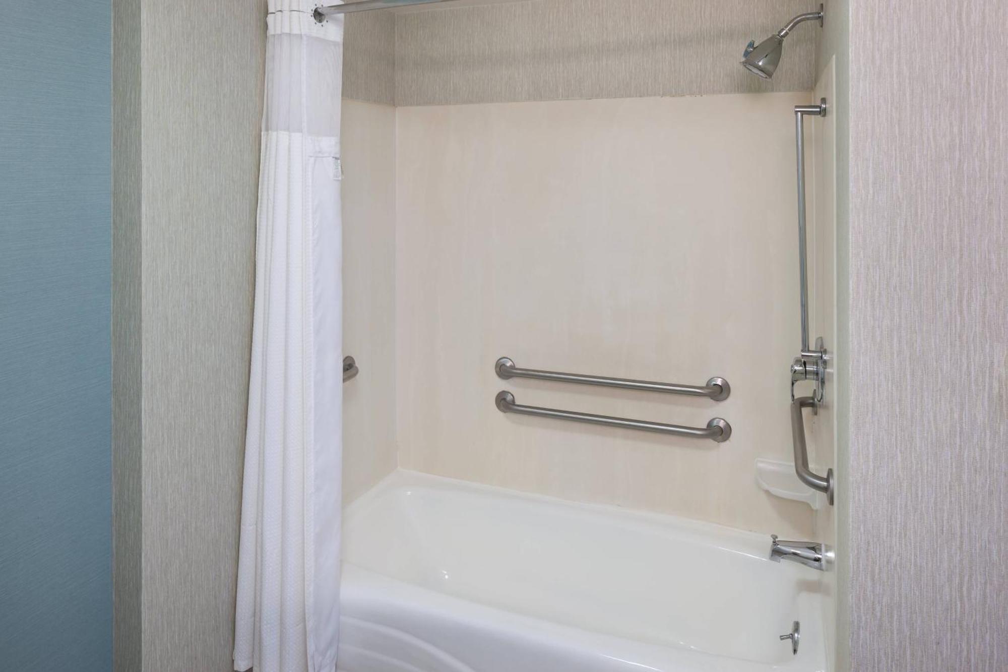 Courtyard Virginia Beach Oceanfront/South Екстериор снимка