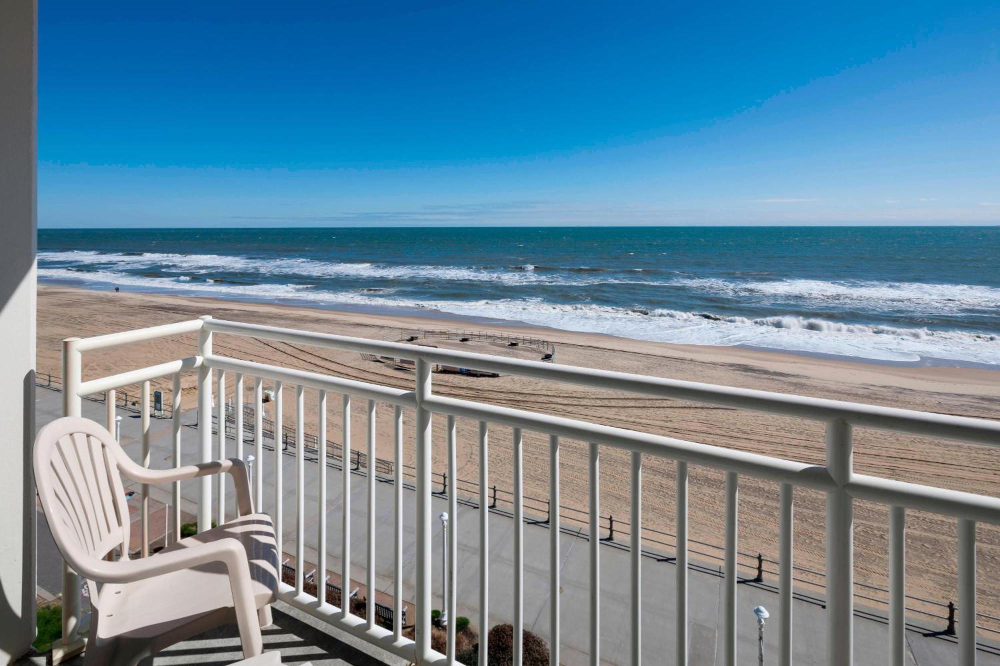 Courtyard Virginia Beach Oceanfront/South Екстериор снимка
